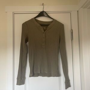 Khaki/green long sleeve ribbed sweater shirt